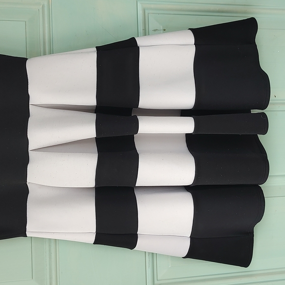 EUC flirty b&w dress🩷 - Picture 6 of 9